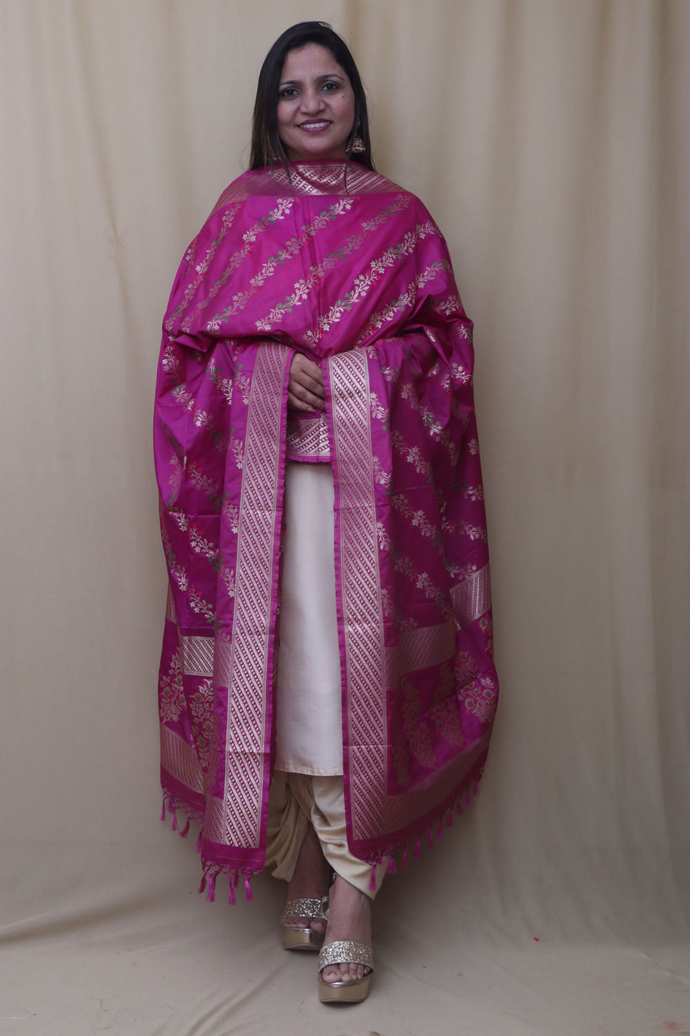 Stunning Pink Banarasi Silk Dupatta - Elegant and Luxurious - Luxurion World