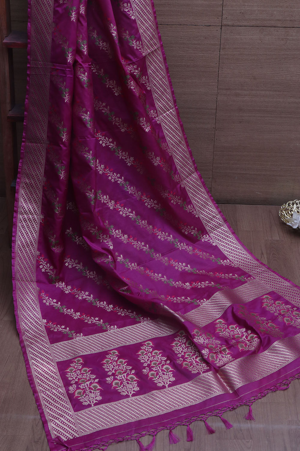 Stunning Pink Banarasi Silk Dupatta - Elegant and Luxurious - Luxurion World