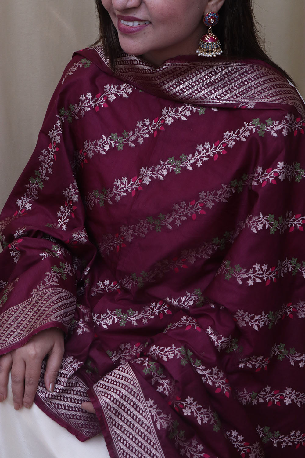 Maroon Banarasi Silk Dupatta - Elegant Ethnic Accessory - Luxurion World