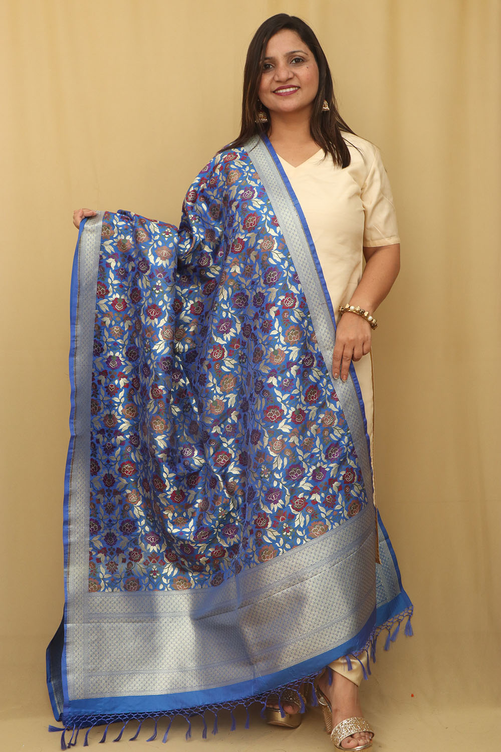 Exquisite Blue Banarasi Kimkhwab Design Silk Dupatta - Elegant and Luxurious - Luxurion World
