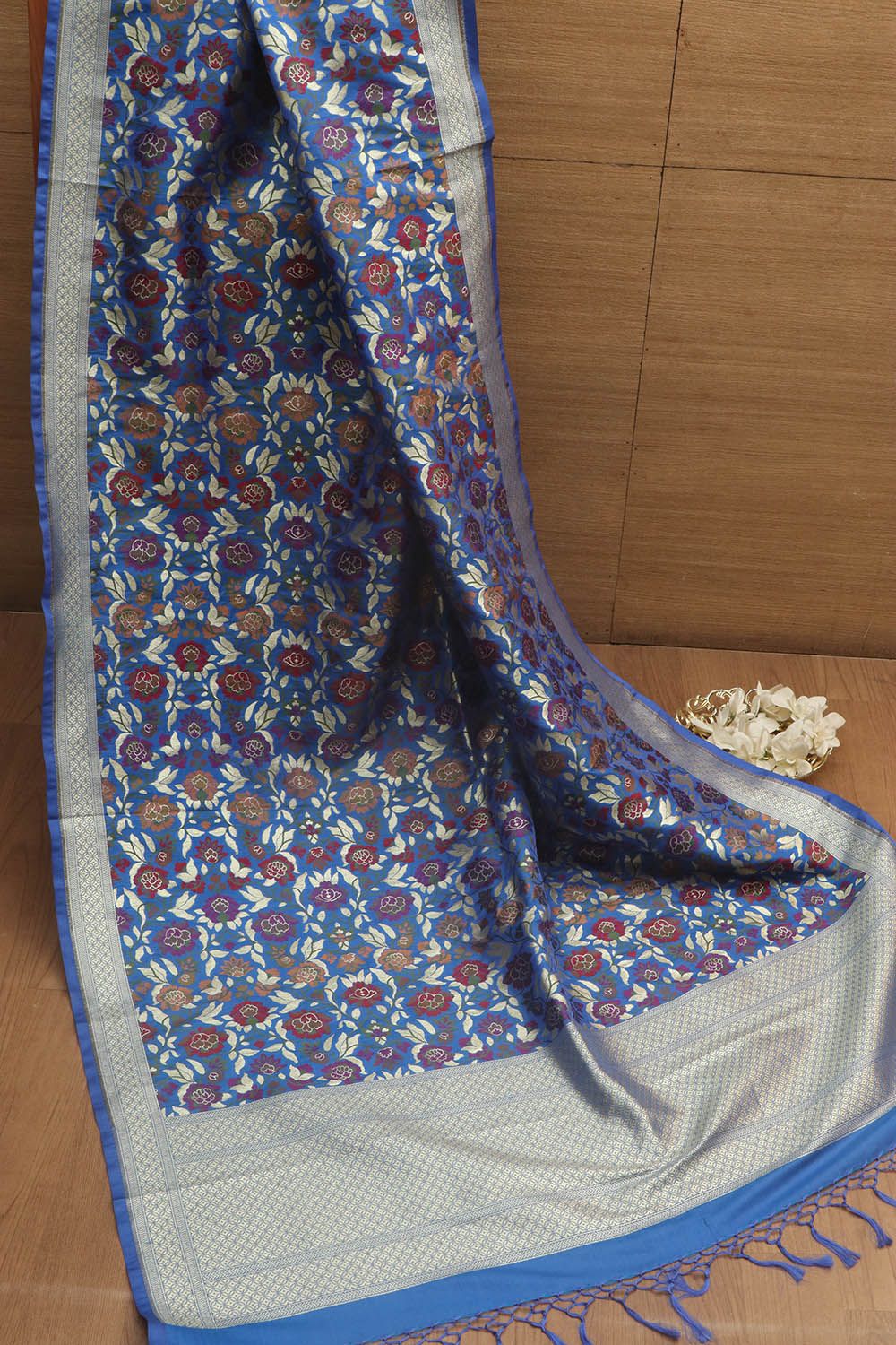 Exquisite Blue Banarasi Kimkhwab Design Silk Dupatta - Elegant and Luxurious - Luxurion World