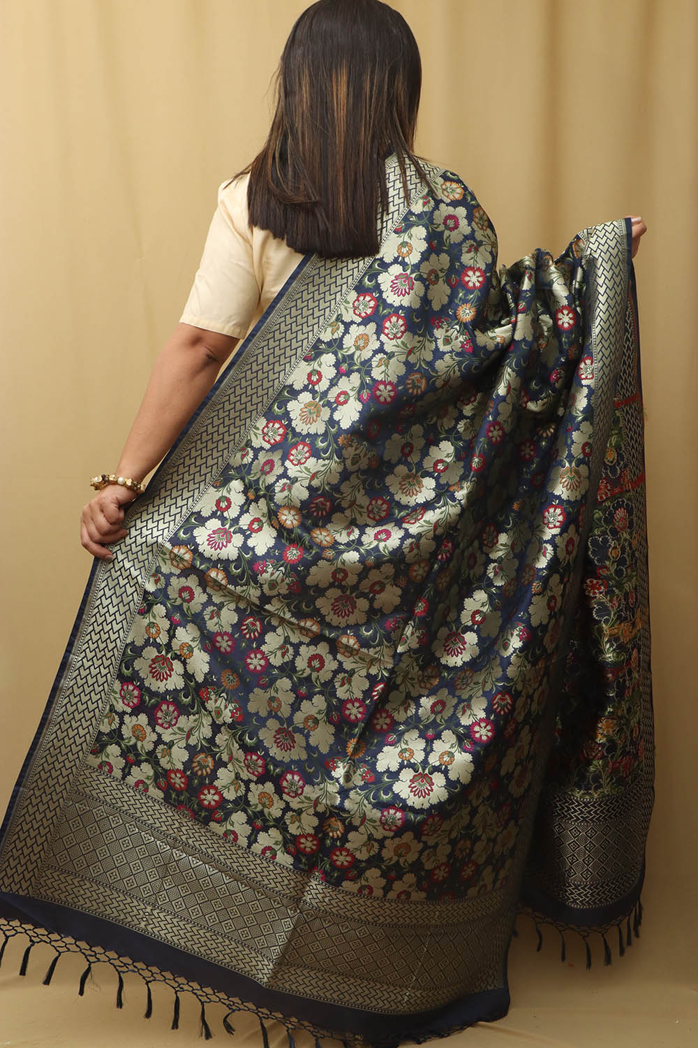Blue Banarasi Kimkhwab Design Silk Dupatta - Elegant and Luxurious - Luxurion World