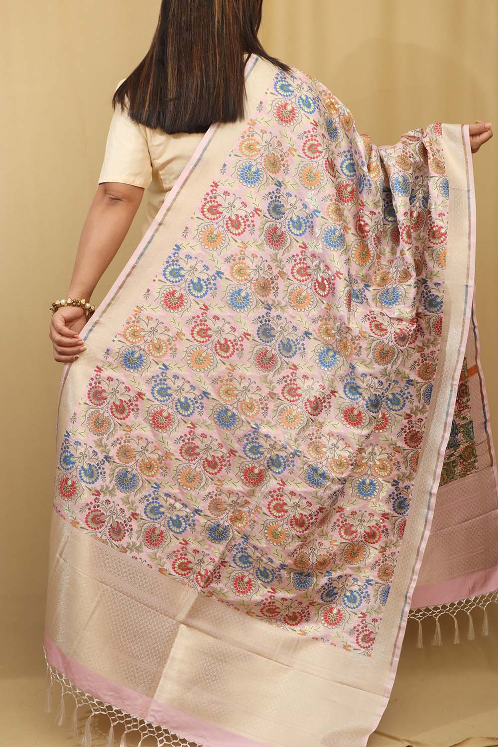 Opulent Pink Banarasi Kimkhwab Design Silk Dupatta - Elegant and Luxurious - Luxurion World