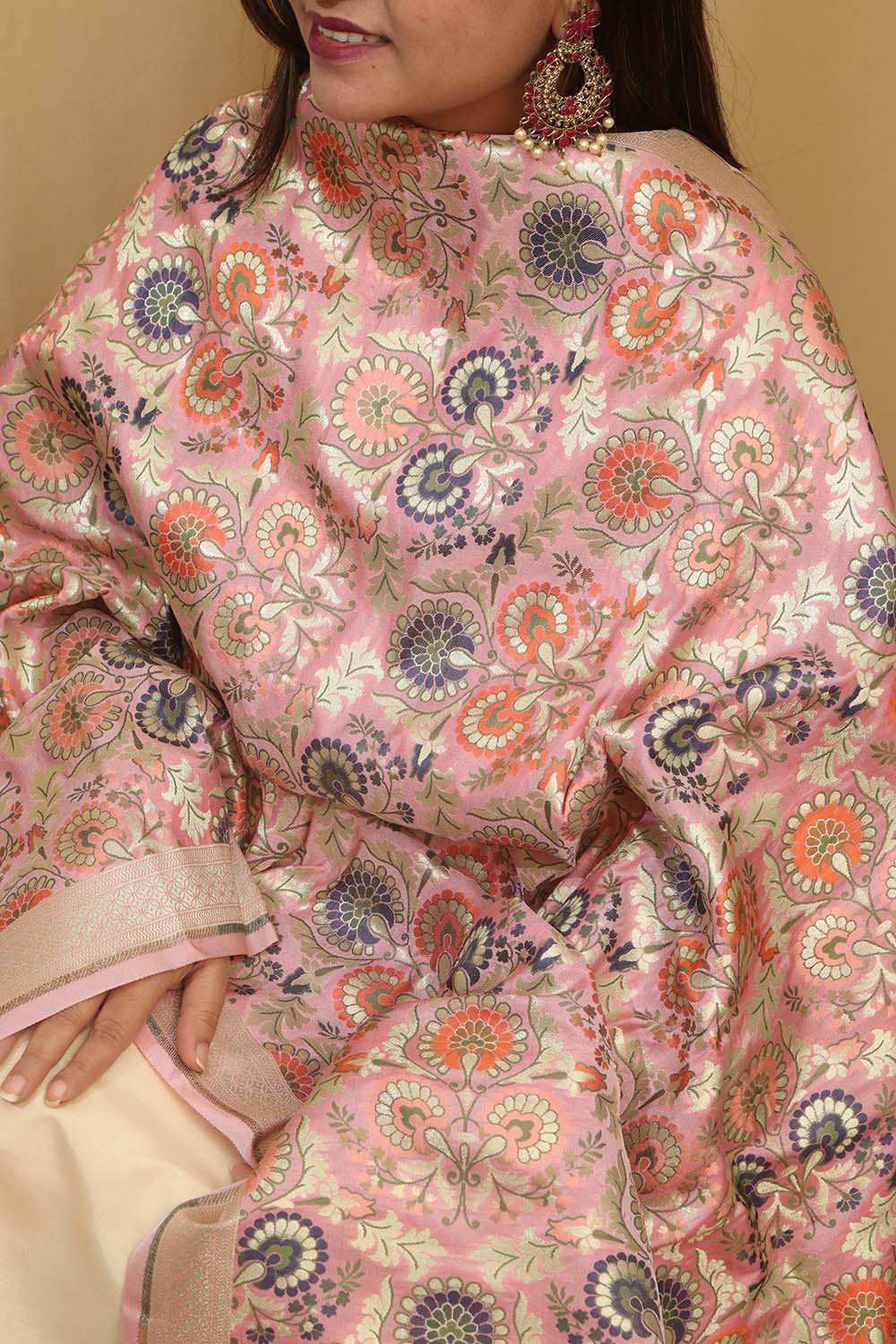 Opulent Pink Banarasi Kimkhwab Design Silk Dupatta - Elegant and Luxurious - Luxurion World