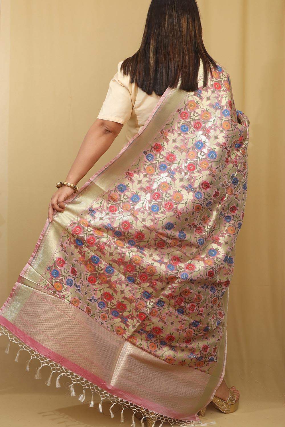 Opulent Pink Banarasi Kimkhwab Design Silk Dupatta - Elegant and Luxurious - Luxurion World