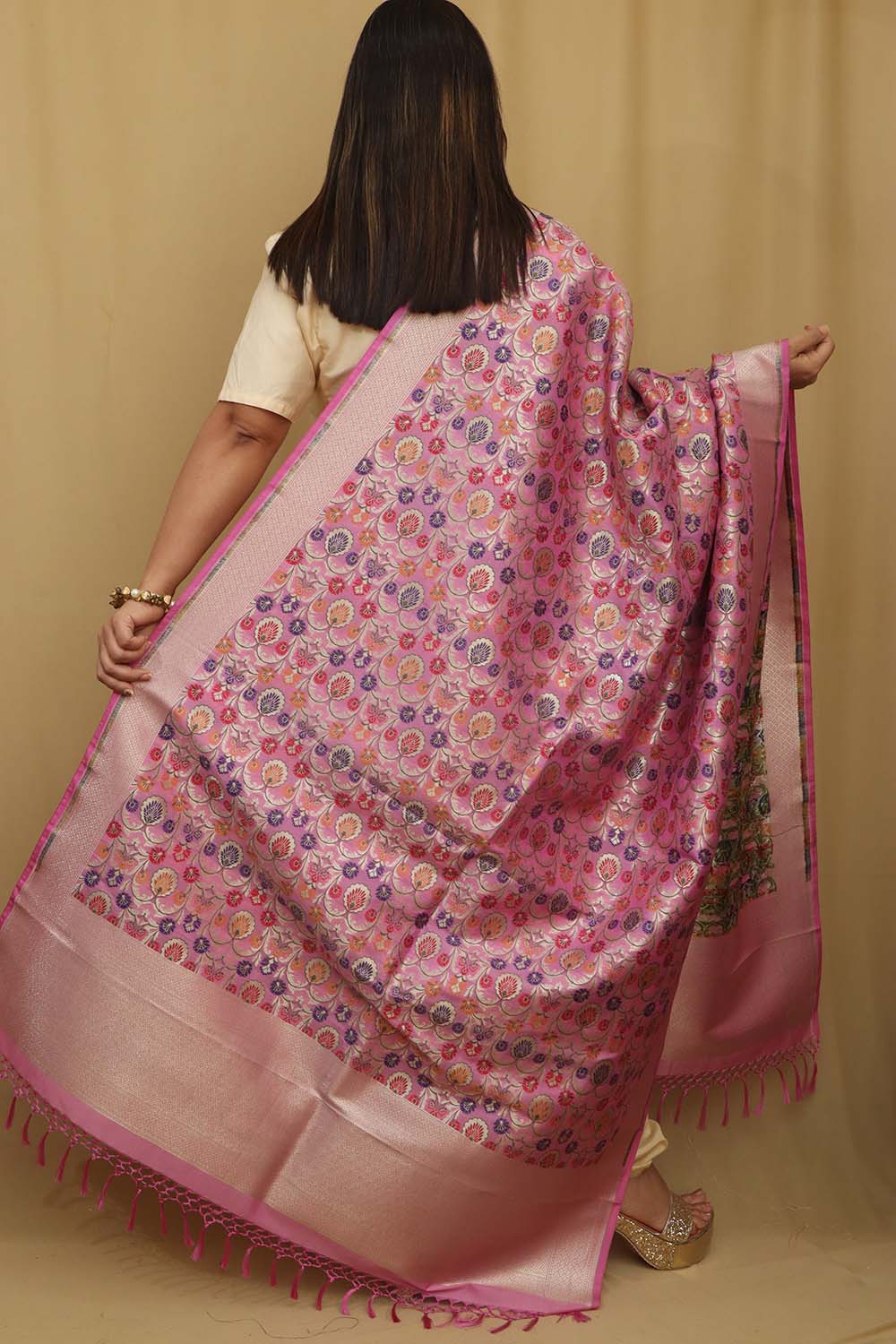 Opulent Pink Banarasi Kimkhwab Design Silk Dupatta - Elegant and Luxurious - Luxurion World