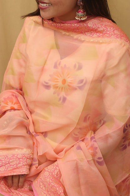 Peach Banarasi Handloom Pure Georgette Brush Dye Dupatta - Luxurion World