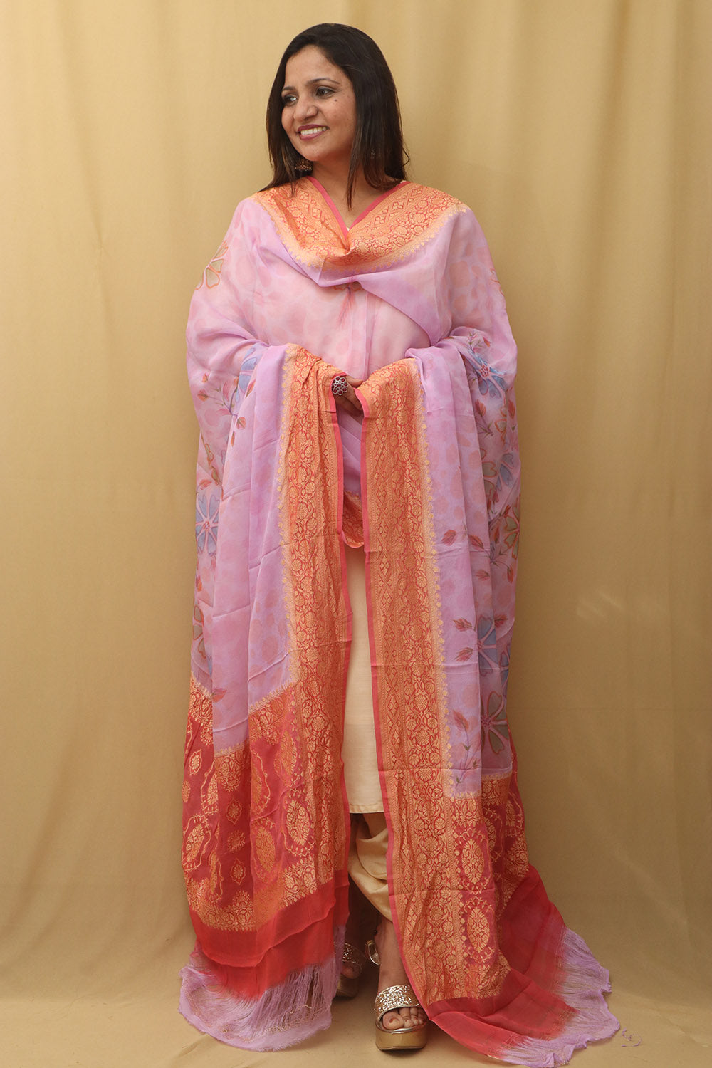 Exquisite Purple Banarasi Handloom Pure Georgette Brush Dye Dupatta - Luxurion World