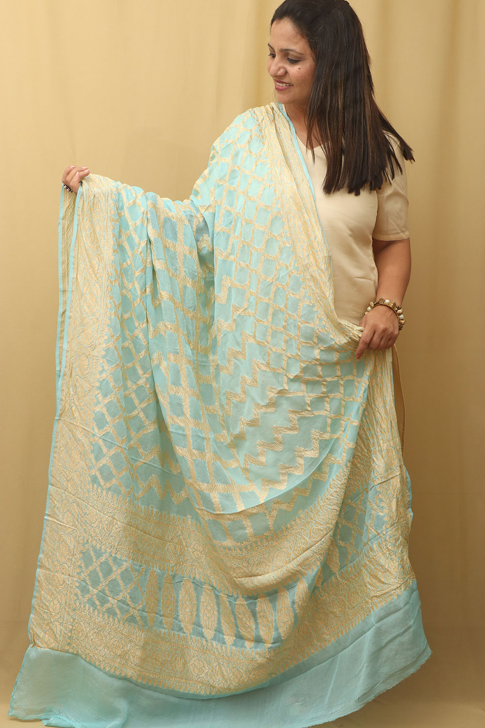 Blue Banarasi Pure Georgette Dupatta : Handloom Elegance - Luxurion World