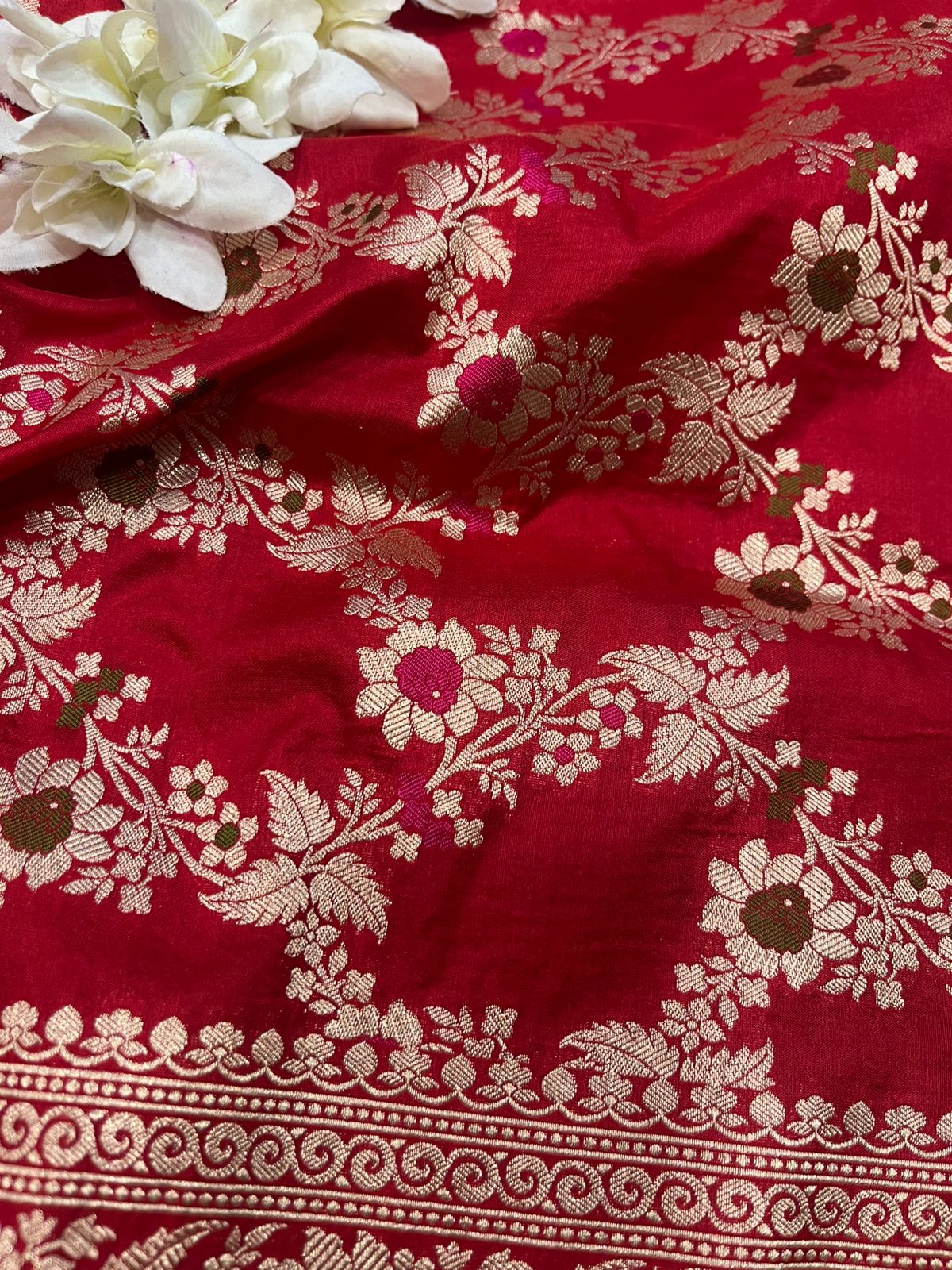 Red Banarasi Handloom Silk Flower Meenakari Dupatta - Luxurion World- Crafted Heirlooms