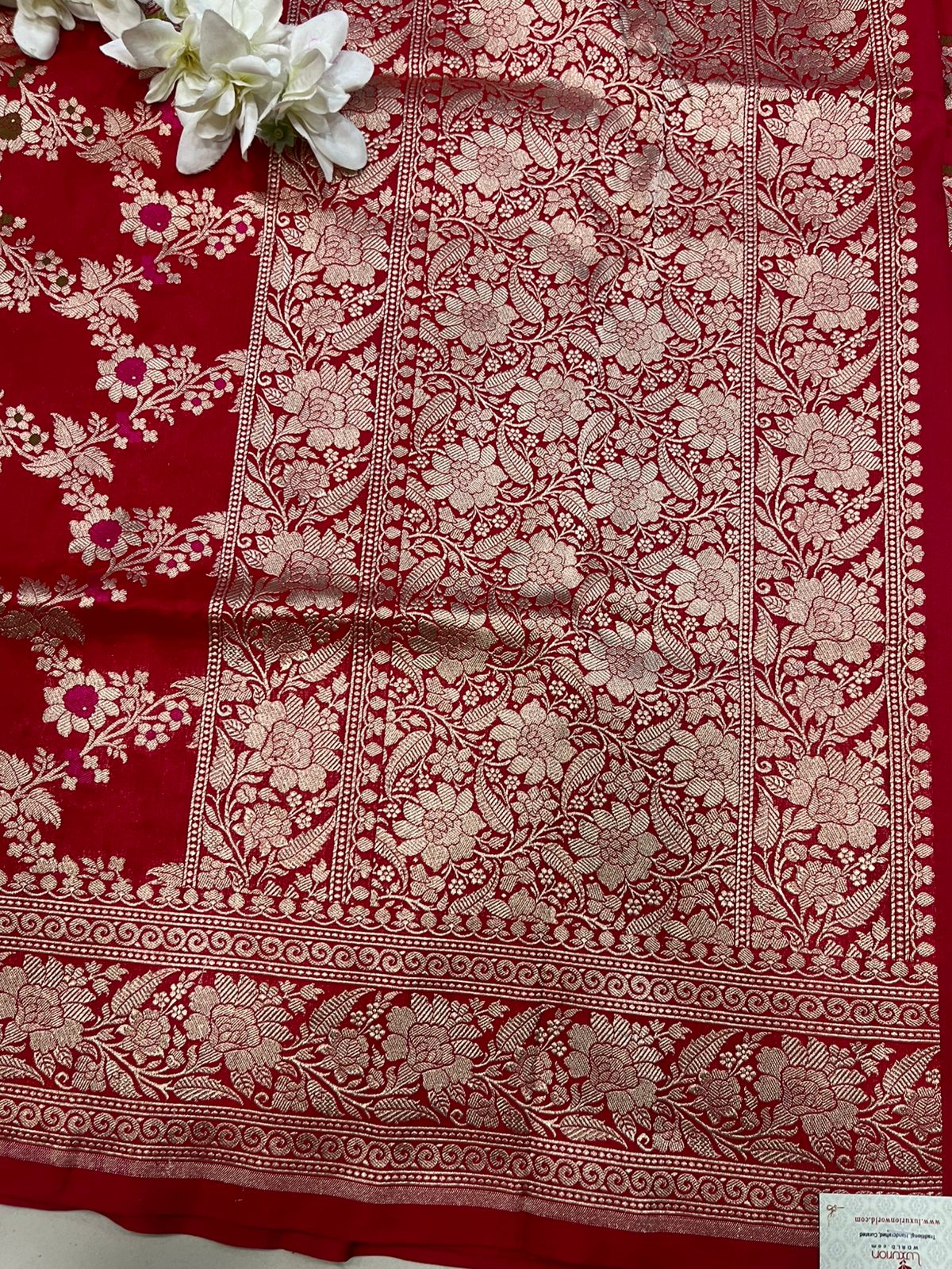 Red Banarasi Handloom Silk Flower Meenakari Dupatta - Luxurion World- Crafted Heirlooms