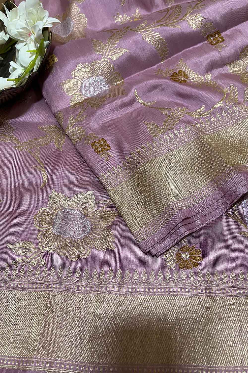 Exquisite Purple Handloom Banarasi Silk Sona Roopa Dupatta - Luxurion World- Crafted Heirlooms