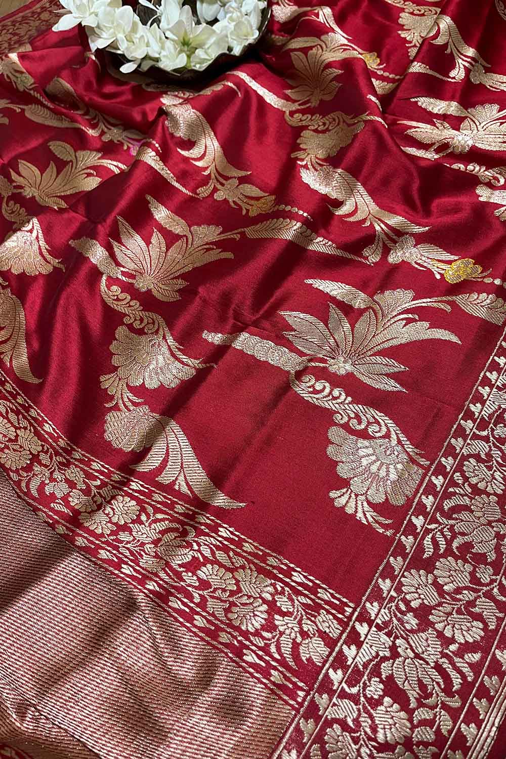 Red Handloom Banarasi Pure Katan Silk Dupatta - Luxurion World