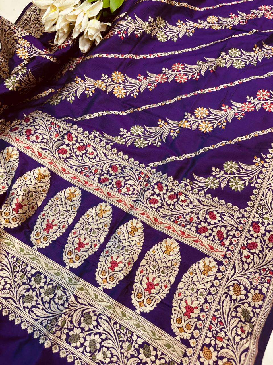 Exquisite Purple Banarasi Handloom Pure Katan Silk Flower Design Meenakari Dupatta - Luxurion World