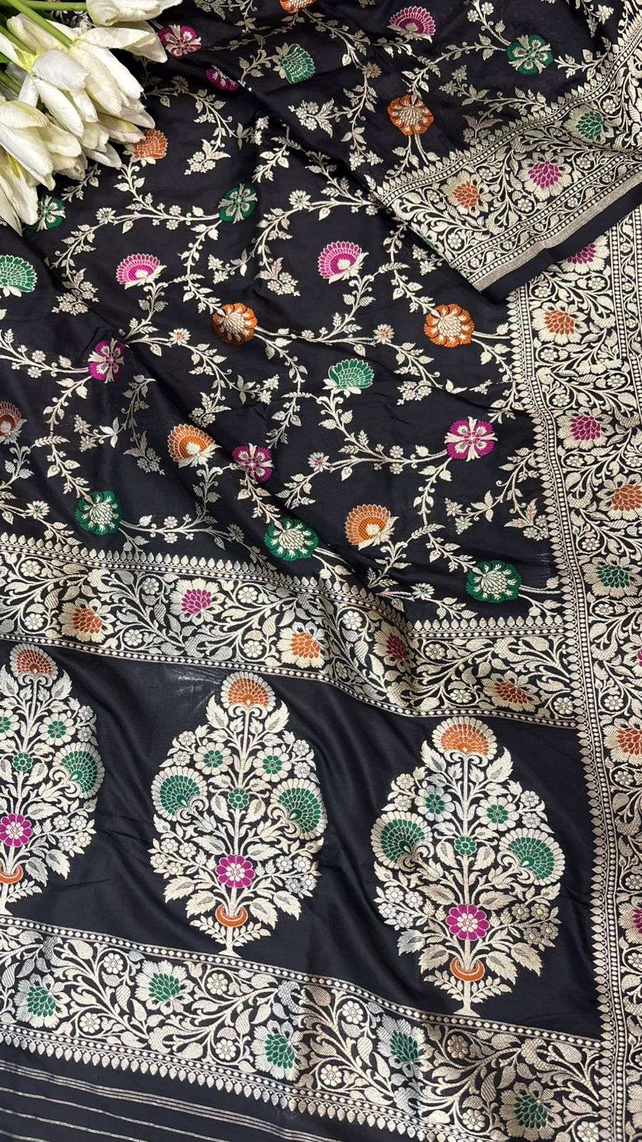 Exquisite Black Banarasi Handloom Pure Katan Silk Flower Design Meenakari Dupatta - Luxurion World