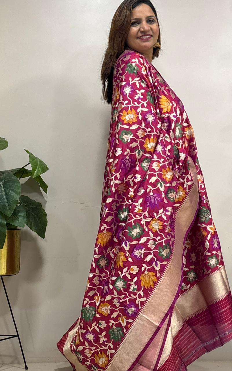 Exquisite Pink Banarasi Handloom Pure Katan Silk Flower Design Meenakari Dupatta - Luxurion World
