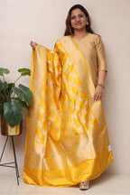 Yellow Handloom Banarasi Pure Katan Silk Flower Design Dupatta - Luxurion World