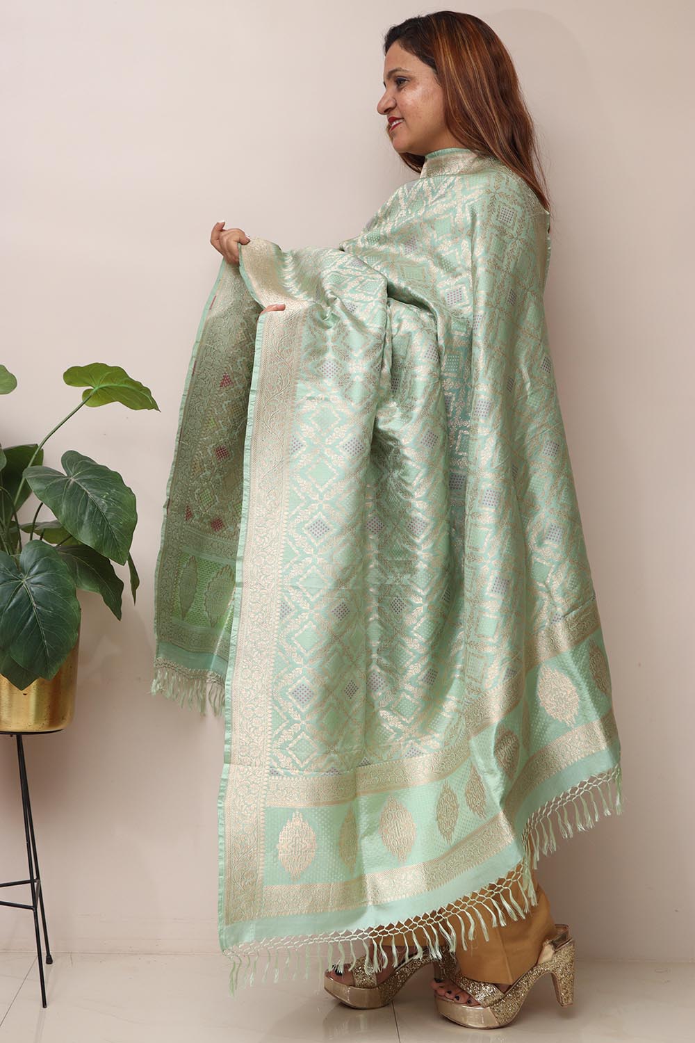 Blue Handloom Banarasi Pure Katan Silk Dupatta - Luxurion World