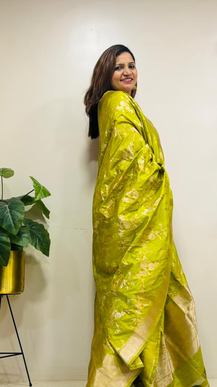 Green Pure Katan Silk Banarasi Handloom Meenakari Flower Design Dupatta - Luxurion World- Crafted Heirlooms