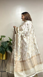 Off White Pure Katan Silk Banarasi Handloom Flower Design Dupatta - Luxurion World- Crafted Heirlooms