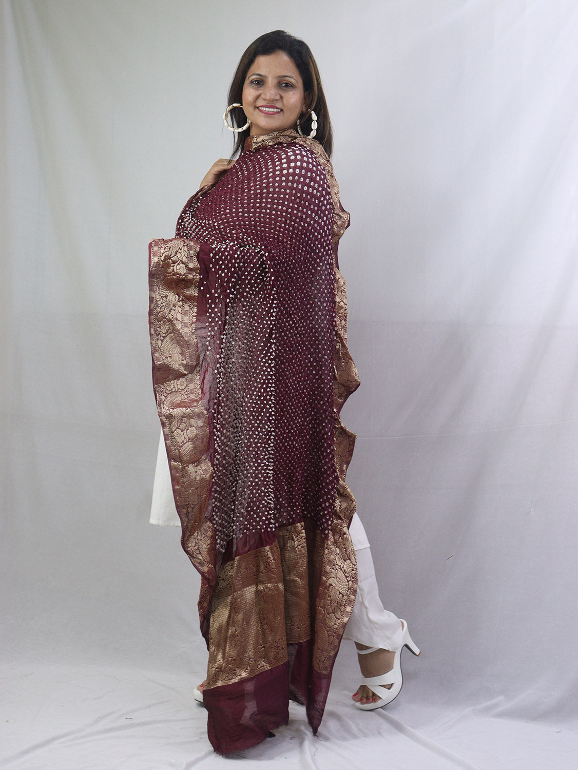 Purple Bandhani Kanjeevaram Silk Dupatta with Intricate Border Design - Luxurion World