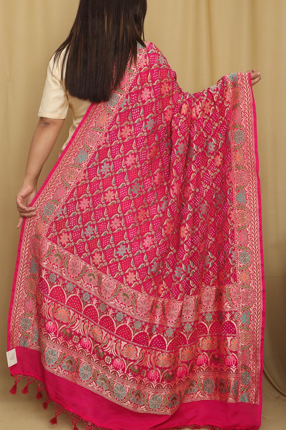 Beautiful Pink Banarasi Bandhani Pure Georgette Dupatta - Luxurion World- Crafted Heirlooms