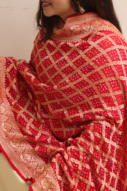 Red Banarasi Bandhani Pure Georgette Dupatta - Luxurion World