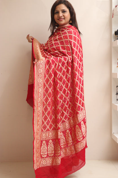 Red Banarasi Bandhani Pure Georgette Dupatta - Luxurion World