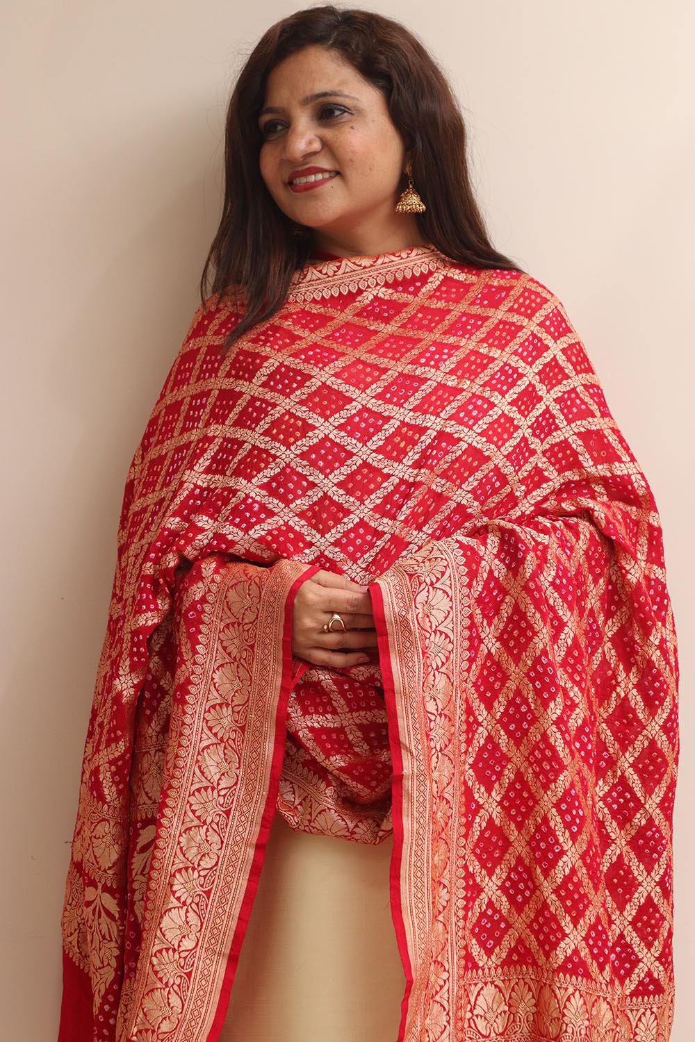 Red Banarasi Bandhani Pure Georgette Dupatta - Luxurion World
