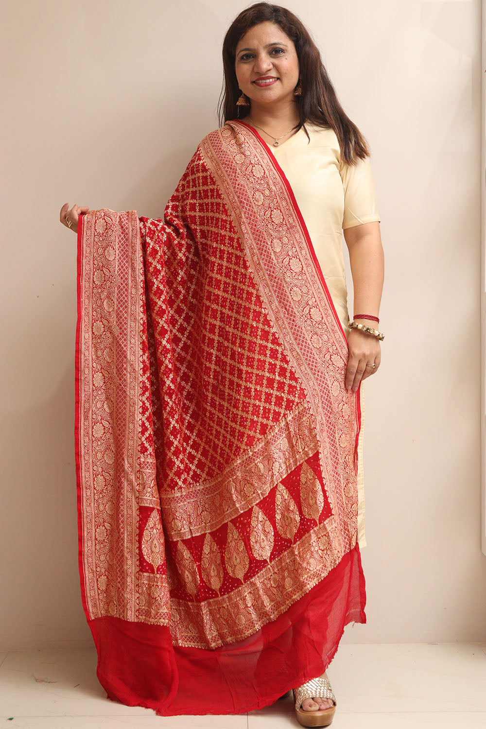 Red Banarasi Bandhani Pure Georgette Dupatta - Luxurion World- Crafted Heirlooms