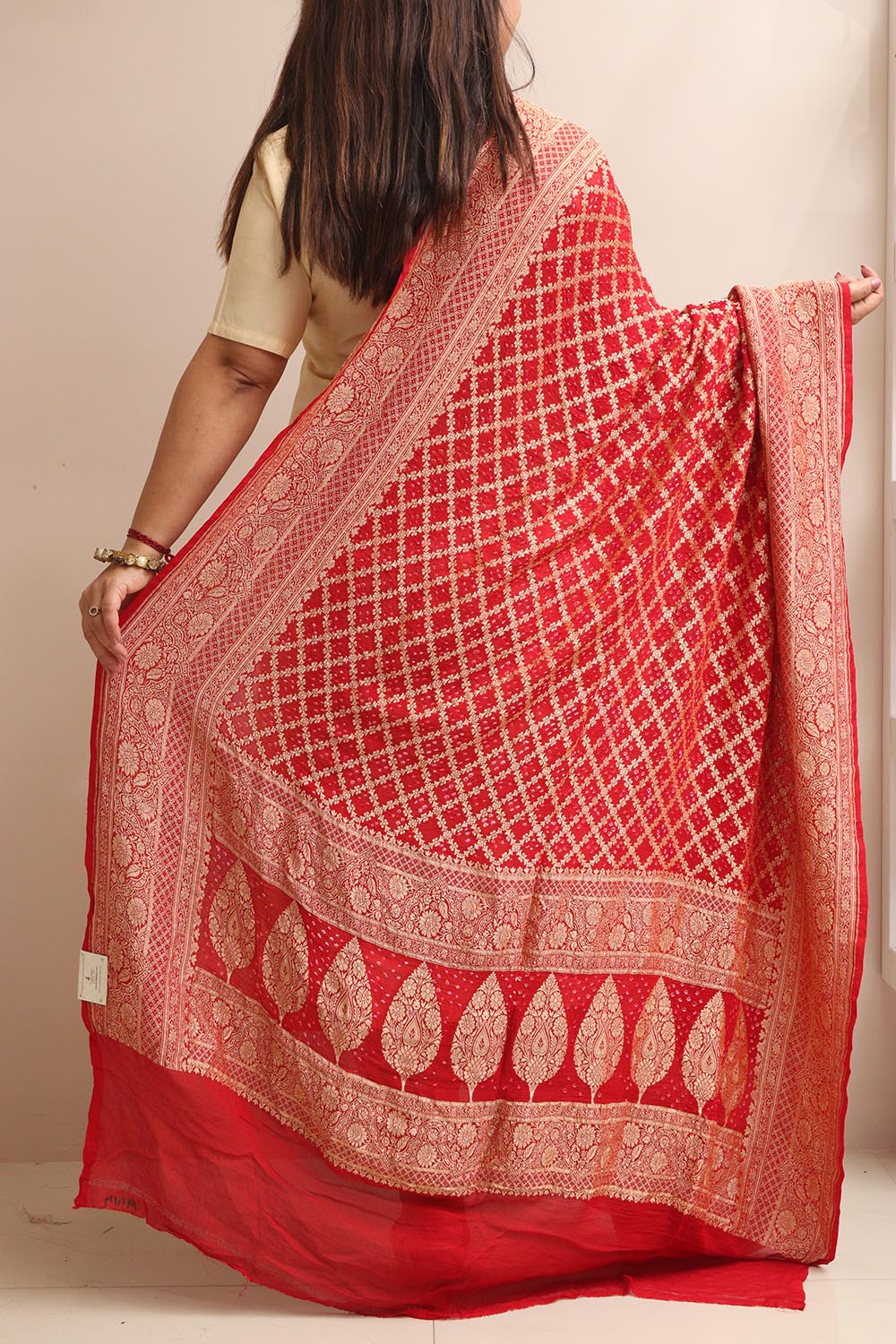 Red Banarasi Bandhani Pure Georgette Dupatta - Luxurion World- Crafted Heirlooms