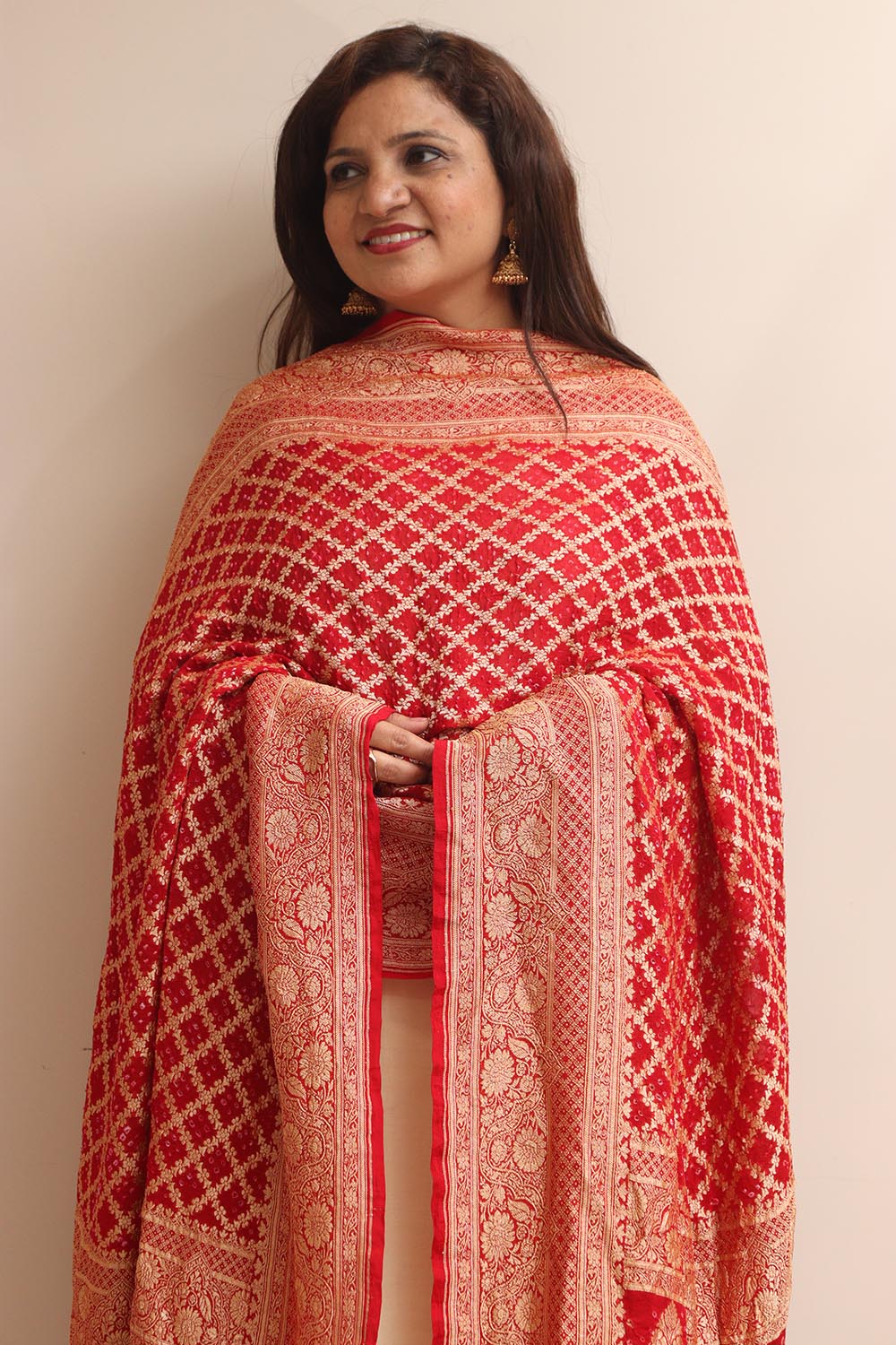 Red Banarasi Bandhani Pure Georgette Dupatta - Luxurion World- Crafted Heirlooms