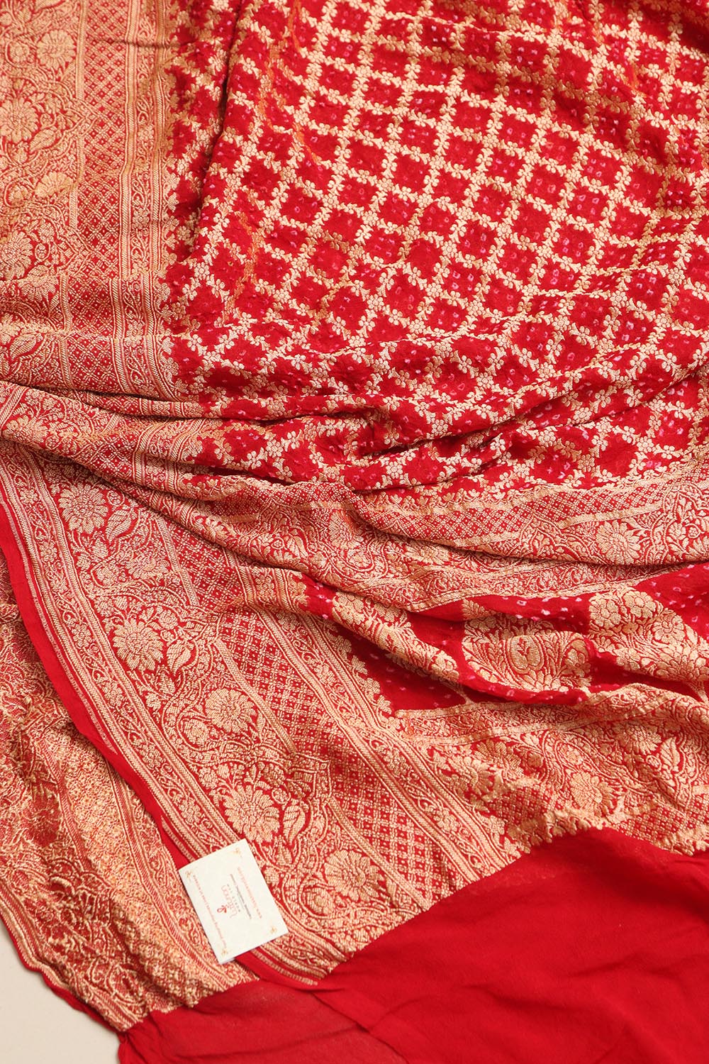 Red Banarasi Bandhani Pure Georgette Dupatta - Luxurion World- Crafted Heirlooms