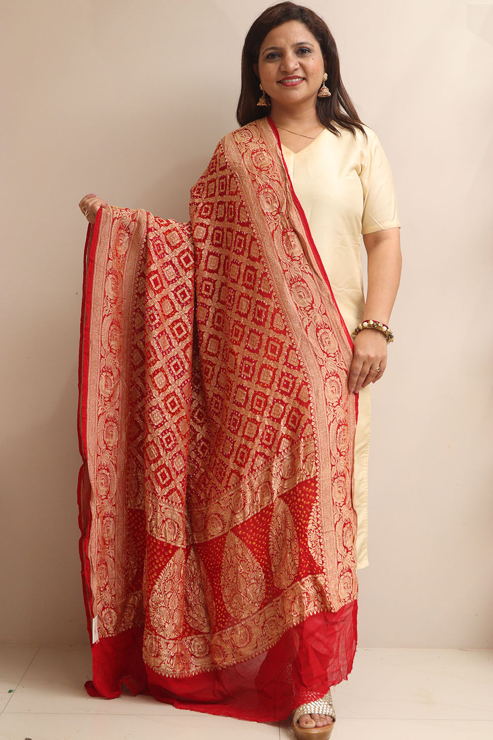 Red Banarasi Bandhani Pure Georgette Dupatta - Luxurion World