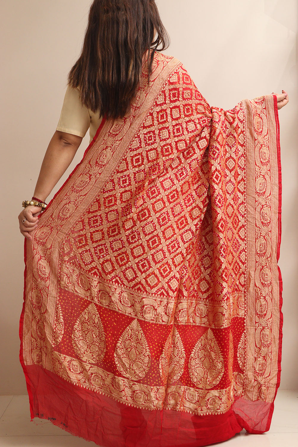 Red Banarasi Bandhani Pure Georgette Dupatta - Luxurion World- Crafted Heirlooms