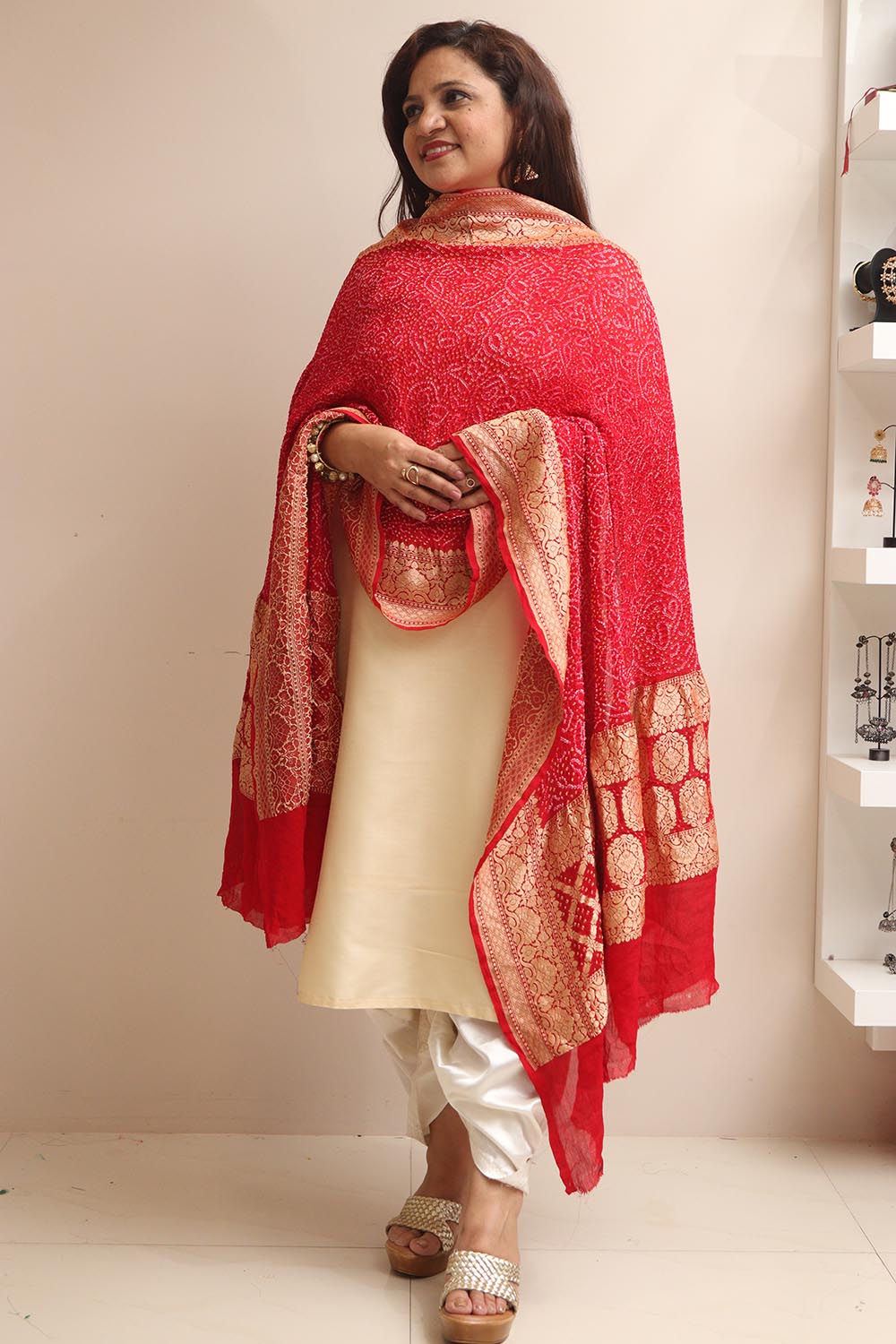 Red Banarasi Bandhani Pure Georgette Shikari Bandhej Dupatta - Luxurion World