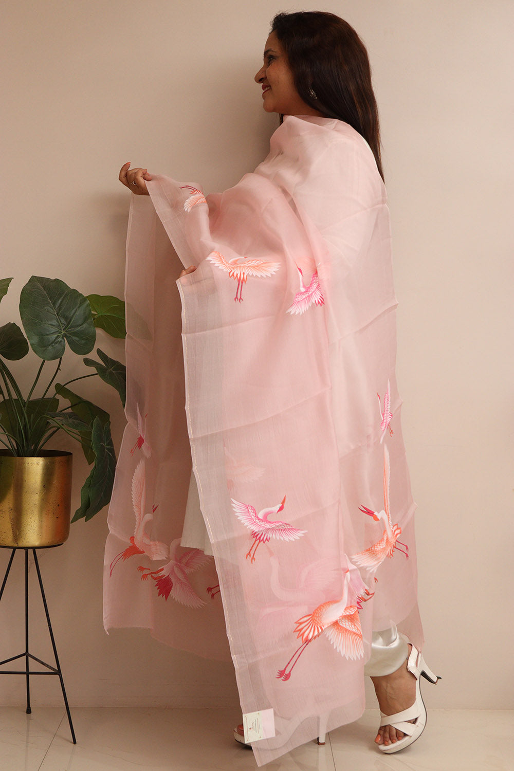 Pink Hand Painted Organza Bird Design Dupatta - Luxurion World