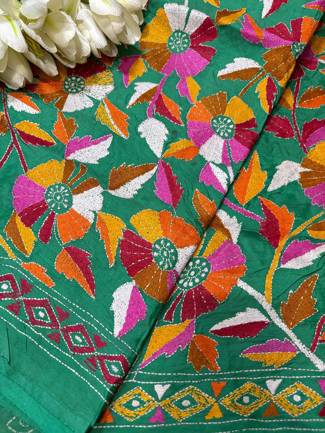 Green Hand Embroidered Flower Design Kantha Pure Silk Dupatta - Luxurion World- Crafted Heirlooms