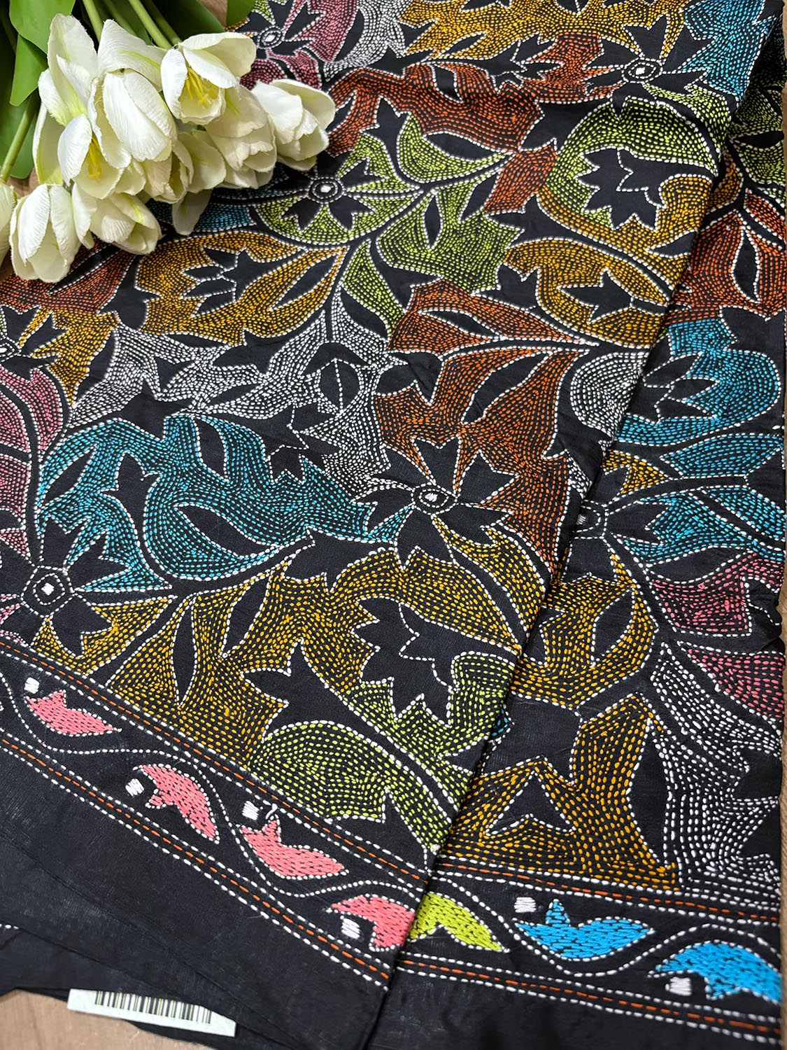 Exquisite Black Hand Embroidered Reversible Kantha Pure Silk Dupatta - Luxurion World