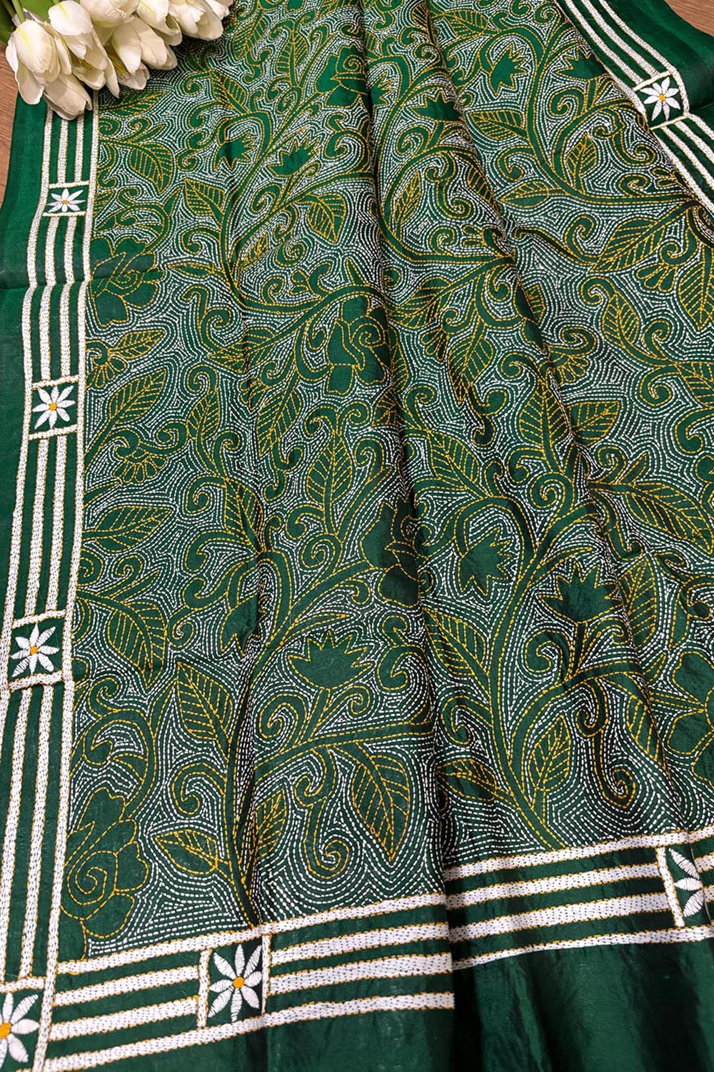 Green Hand Embroidered Reversible Kantha Pure Silk Dupatta - Luxurion World