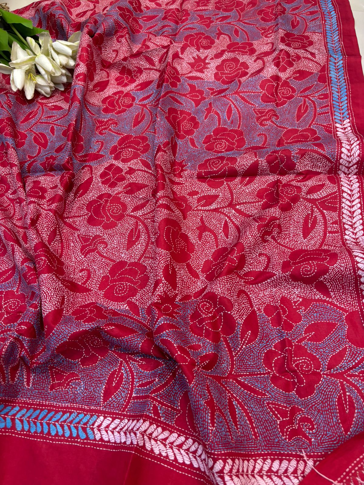 Red Hand Embroidered Kantha Pure Bangalore Silk Dupatta - Luxurion World- Crafted Heirlooms