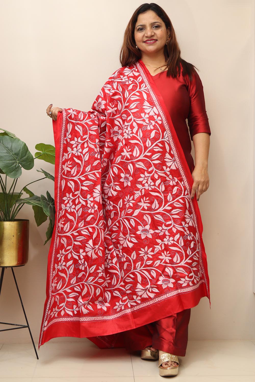 Red Hand Embroidered Kantha Pure Bangalore Silk Dupatta - Luxurion World- Crafted Heirlooms