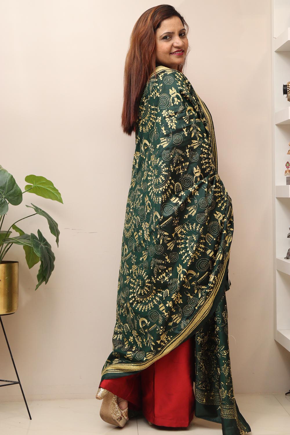 Green Hand Embroidered Kantha Pure Bangalore Silk Dupatta - Luxurion World
