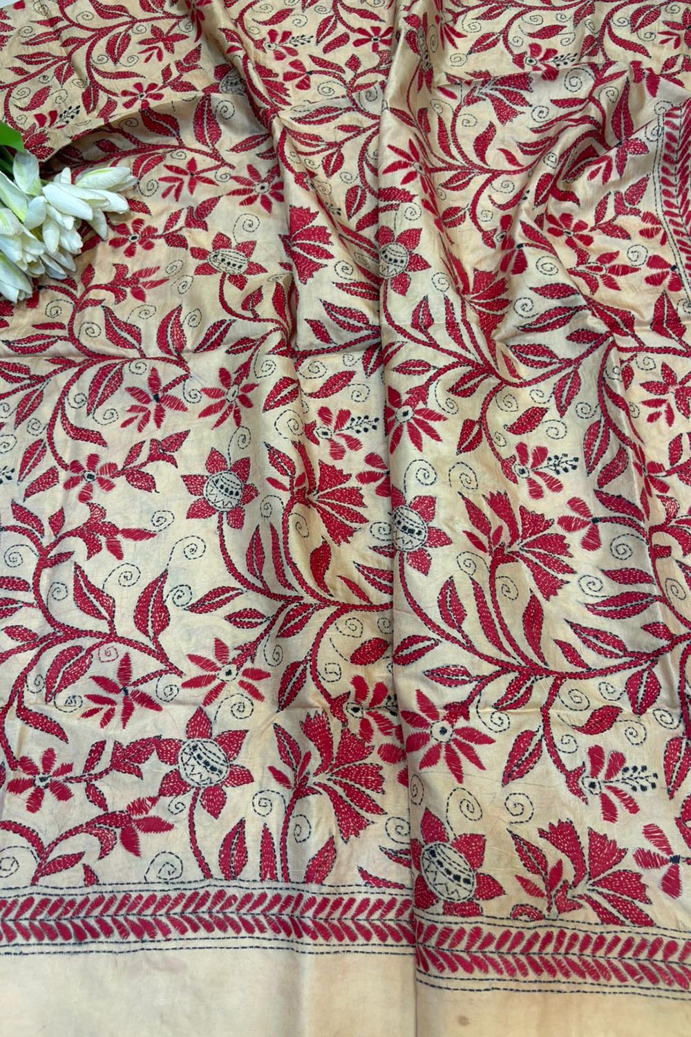 Cream Hand Embroidered Kantha Pure Bangalore Silk Dupatta - Luxurion World