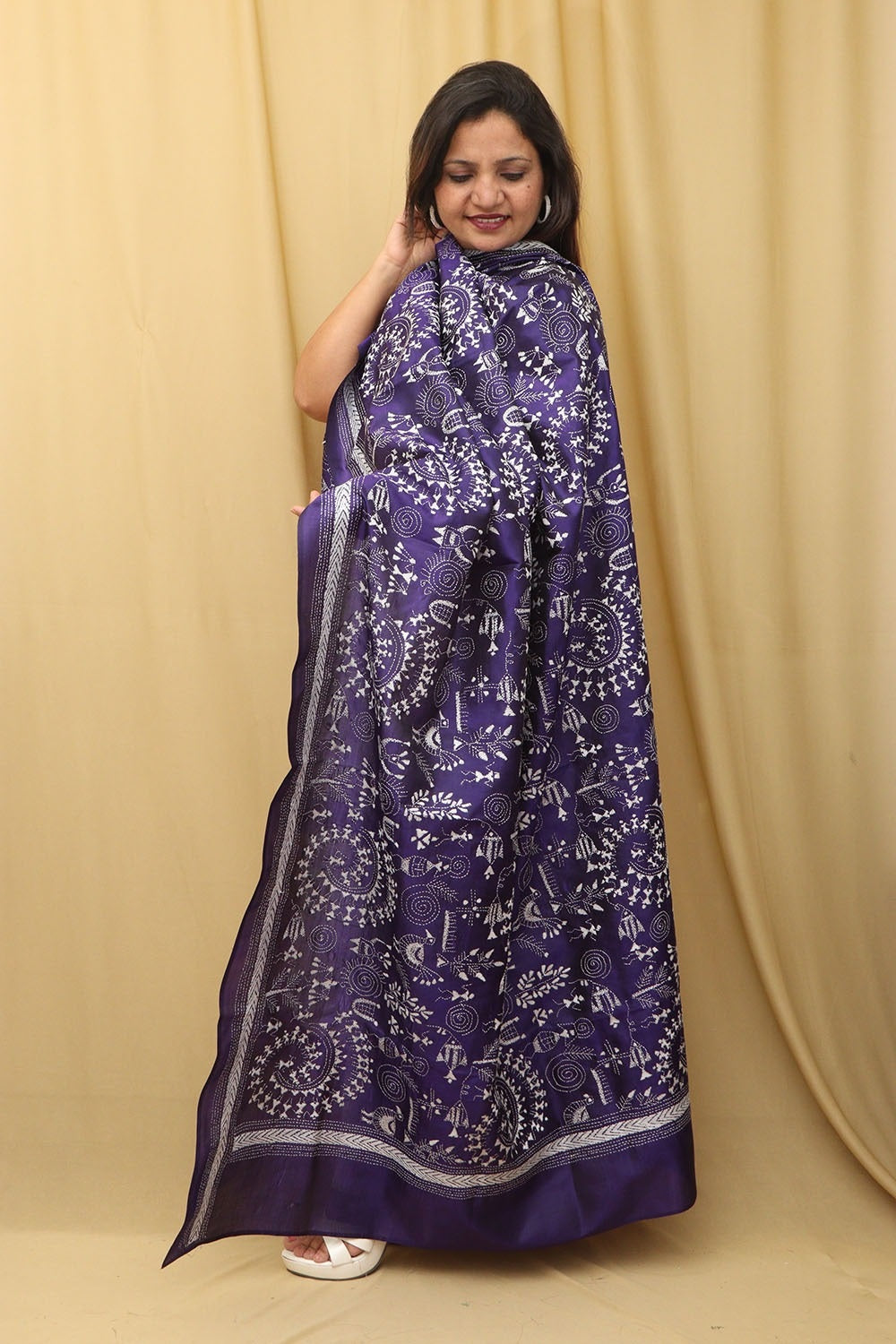 Blue Kantha Bangalore Silk Hand Embroidered Dupatta - Luxurion World