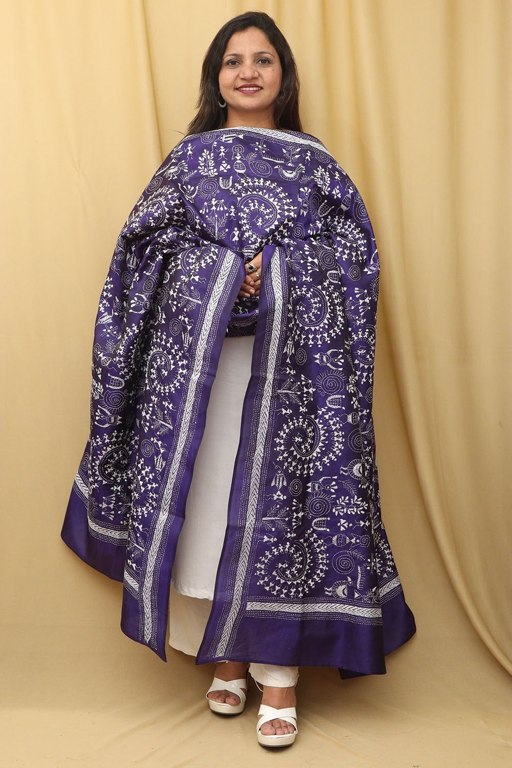 Blue Kantha Bangalore Silk Hand Embroidered Dupatta - Luxurion World