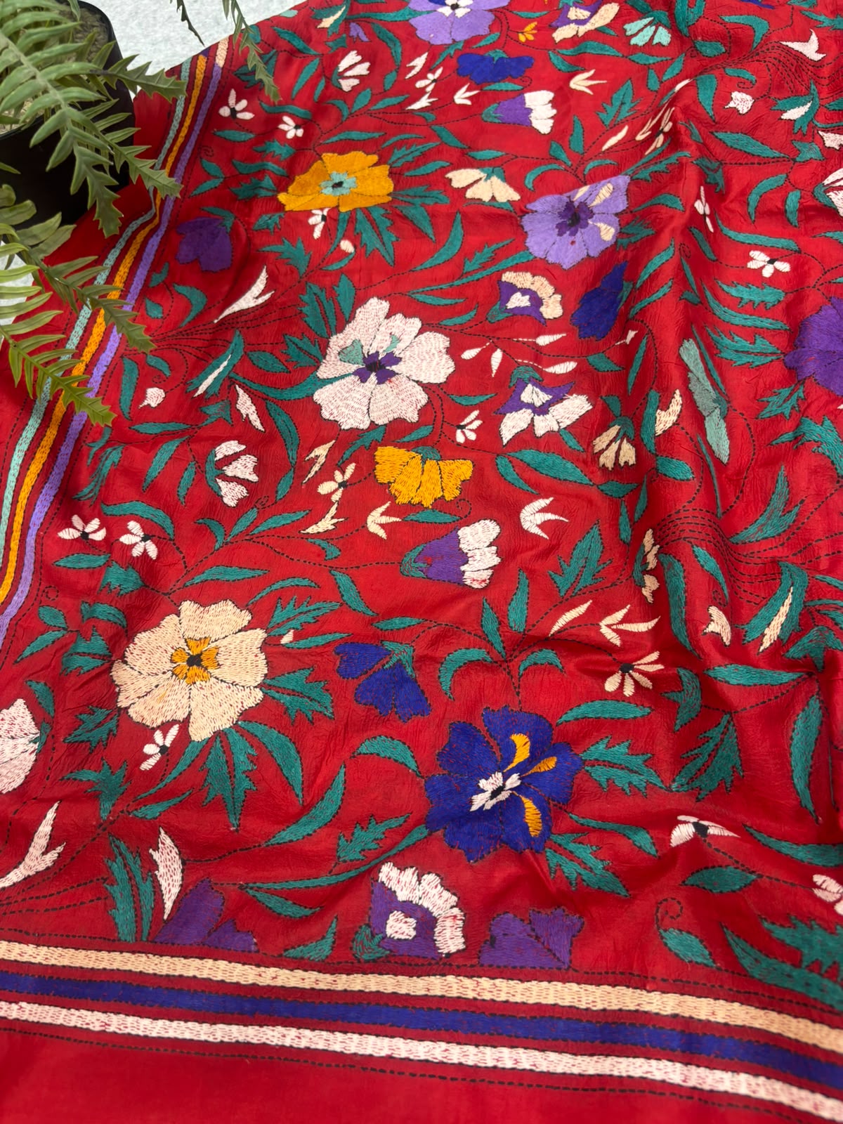 Red Hand Embroidered Kantha Pure Bangalore Silk Flower Design Dupatta