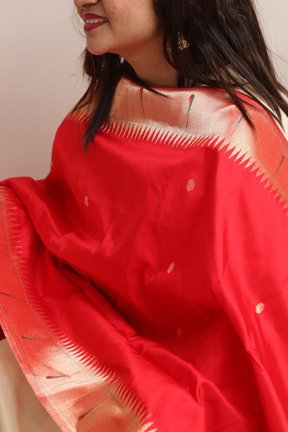 Red Paithani Handloom Pure Silk Muniya Border Dupatta - Luxurion World