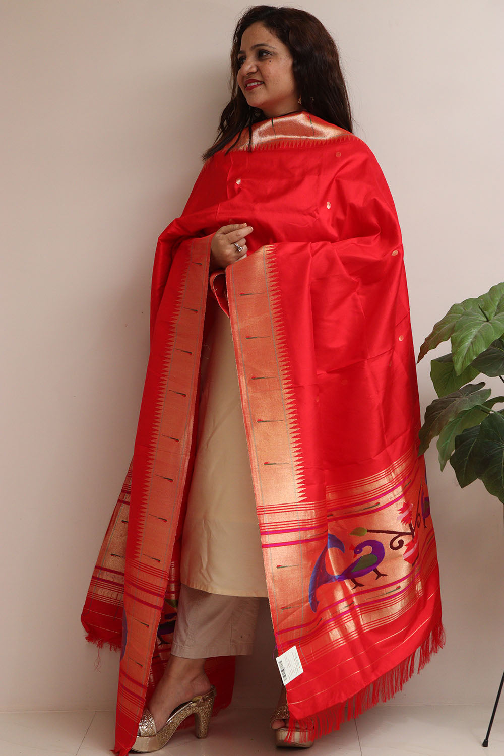 Red Paithani Handloom Pure Silk Muniya Border Dupatta - Luxurion World