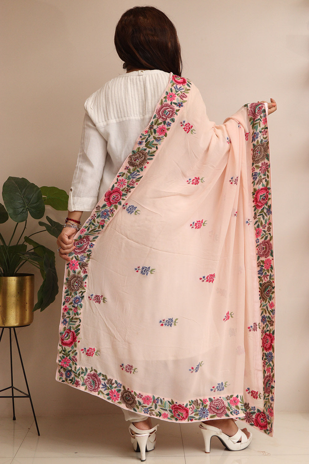 Peach Hand Embroidered Parsi Georgette Flower Design Petit Point Work Dupatta - Luxurion World